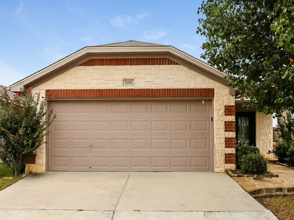 10921 Emerald Park Ln, Haslet, TX 76052