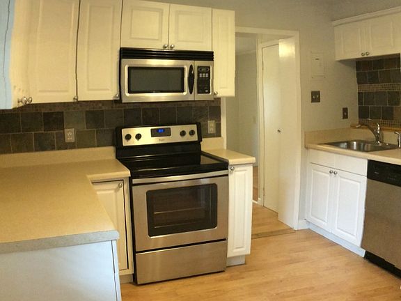 2nd image of 521 Sharon Dr