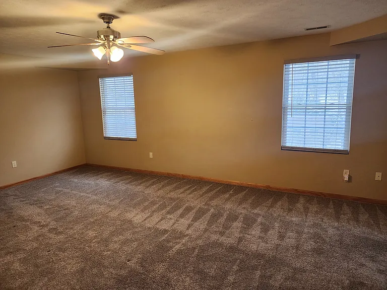 603 Oakwood Dr — Photo 23
