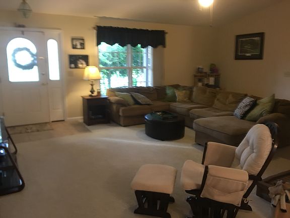 Spacious living room