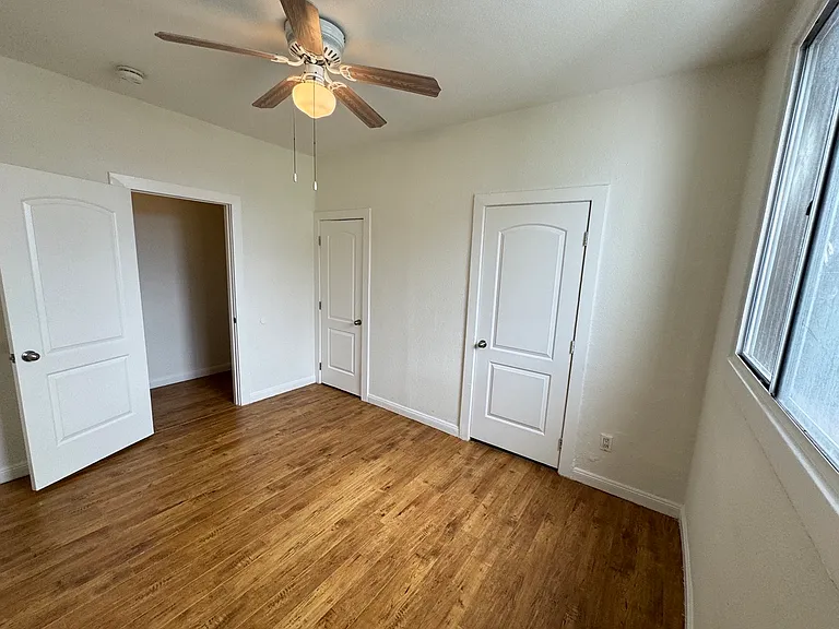 2336 W 21st St #2336 — Photo 12