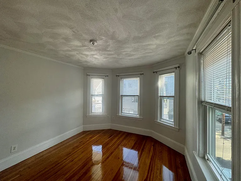 13 Orrin St #3R — Photo 6