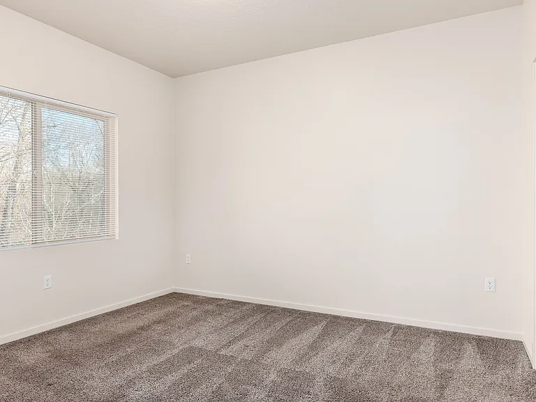Legacy at 50th St Apartments — Photo 35