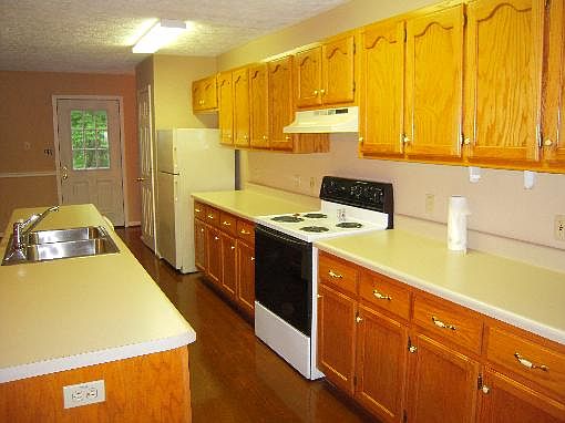 5th image of 1355 Holiday Hills Ln