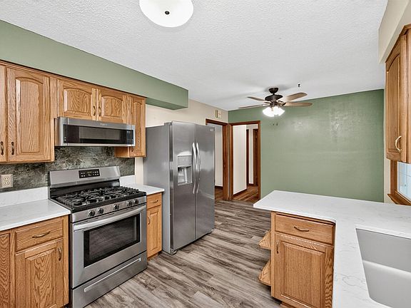 2nd image of 804 29th St