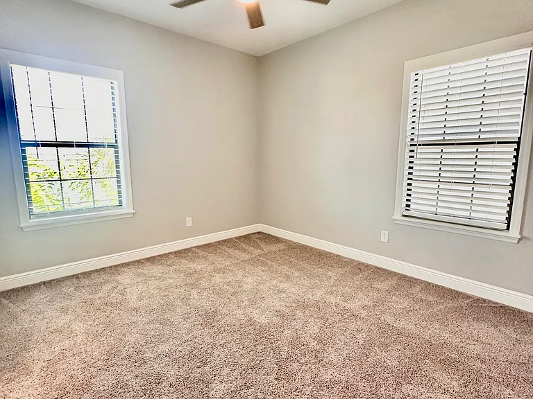 2523 Rodina Dr — Photo 43