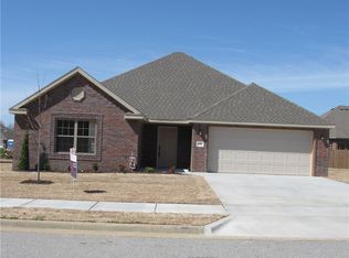 3888 Serene St, Springdale, AR 72764