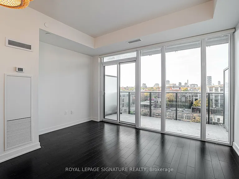 330 Richmond St W #811 — Photo 9