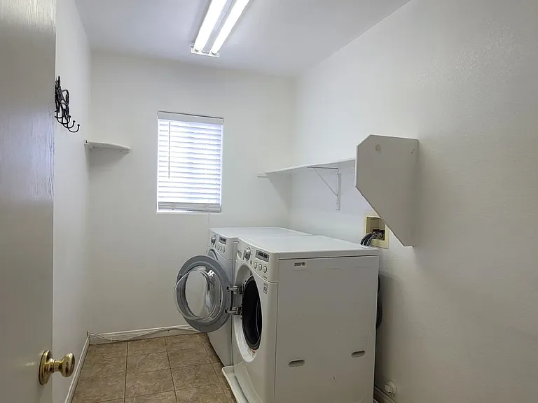8344 Golden Cypress Ave — Photo 23