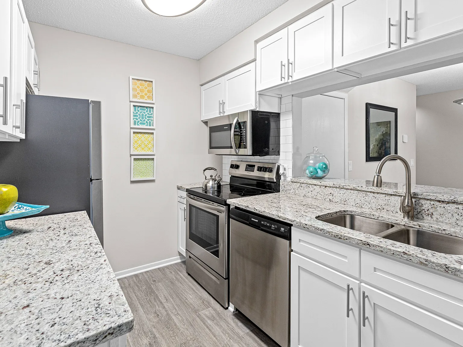 SouthFork Townhomes Flats — Photo 2