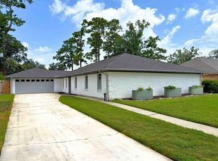 210 Leaflet Ln, Spring, TX 77388