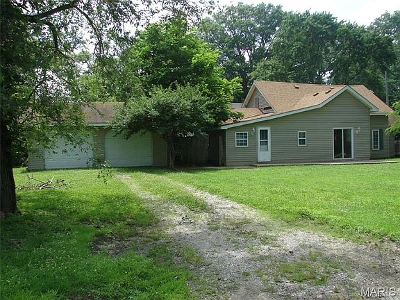 5th image of 372 S 2nd St
