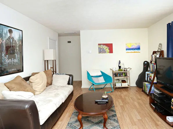 1344 Royalty Court, 1344 Royalty Ct #1B-1Ba-670Sqft, Lexington, KY 40504