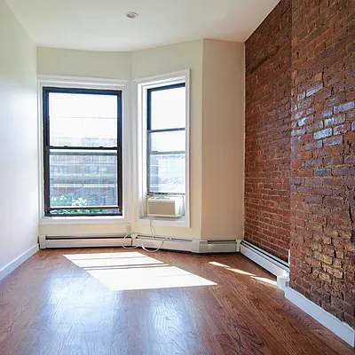 Rented by Nooklyn NYC LLC | media 13