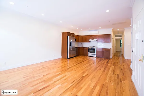 Rented by Brownstone Real Estate | media 19