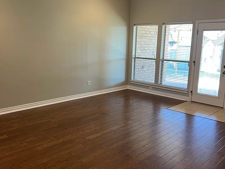 5633 Ross Creek Ln — Photo 6