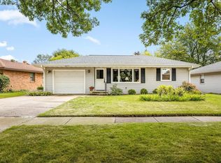 4015 Pleasant Valley Blvd, Rockford, IL 61114