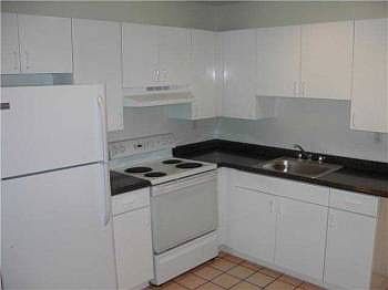 1st image of 728 SW 4th St APT 3