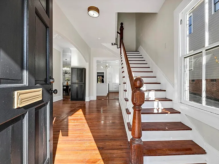 2226 Wayne St — Photo 4