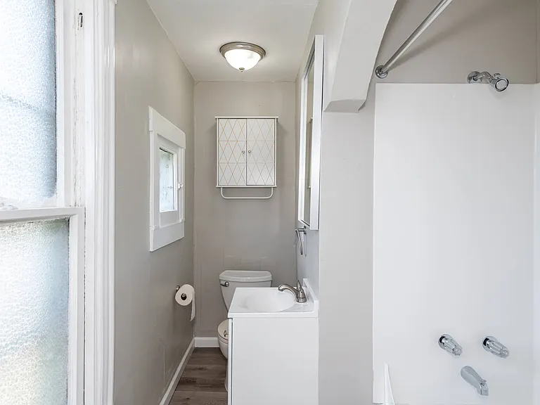 115 E Foraker St #3 — Photo 9
