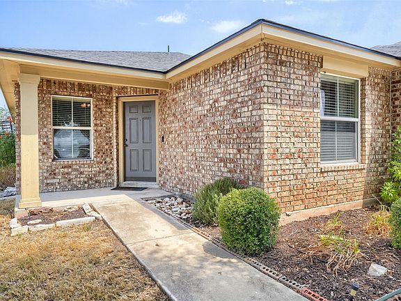 2nd image of 13200 Ring Dr