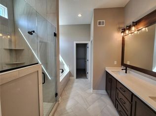 24953 W 145th St, Olathe, KS 66061
