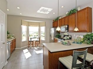 4046 Pompton Ave, Elgin, IL 60124