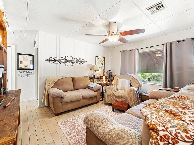 3032 Stanford Rd — Photo 10