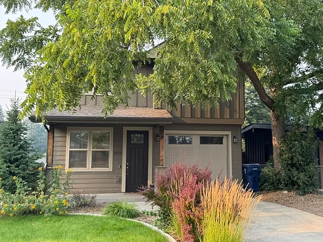 1023 E 30th Ave — Photo 1
