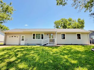 306 N 18th St, Marysville, KS 66508