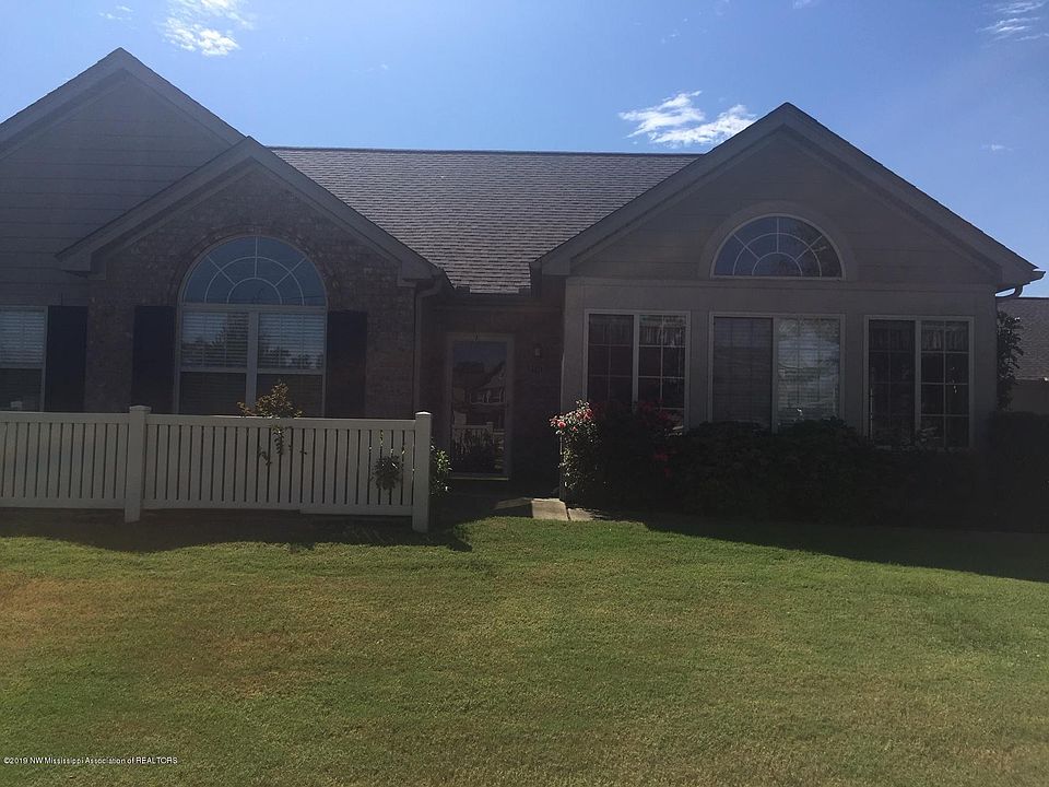 1st image of 8924 Oak Branch Ln