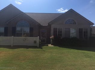 8924 Oak Branch Ln, Olive Branch, MS 38654
