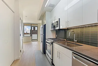 Rented by Red Apple Group