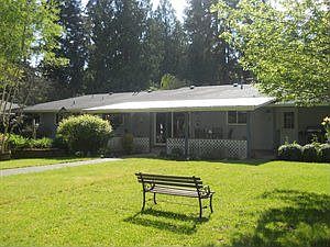 4th image of 6324 Glenwood Dr SW
