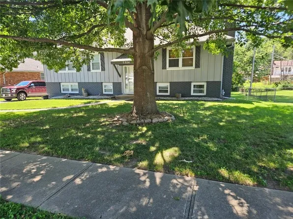 7324 N Euclid Ave, Gladstone, MO 64118
