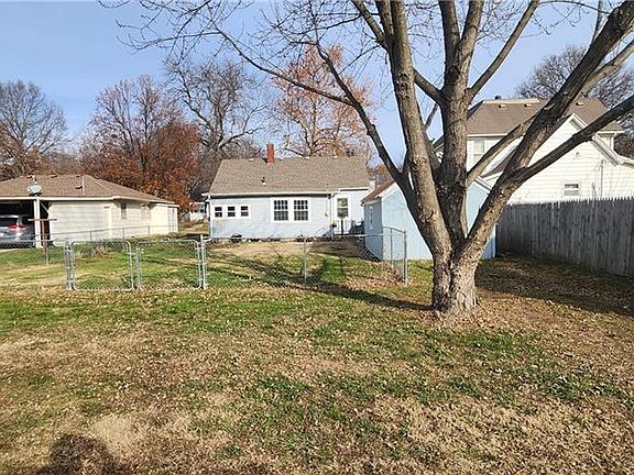 5th image of 307 E Piankishaw St