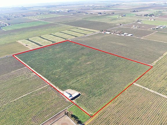 2nd image of 3409 W Woodbridge Rd