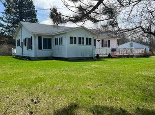 7020 E Arnold Lake Rd, Harrison, MI 48625