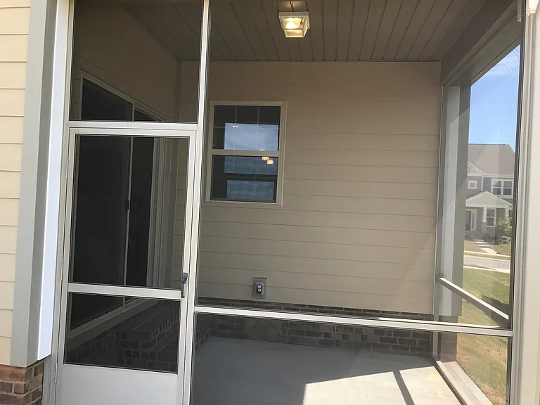 1037 Bannister Rd — Photo 26