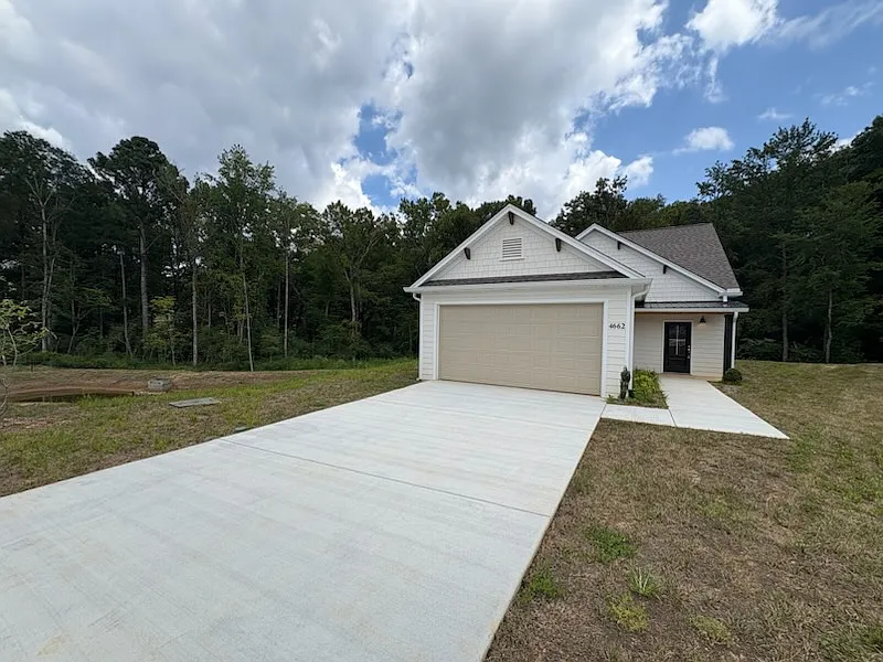 3 bed, 2.5 bath, 1505 sqft, $2,300 — Photo 1