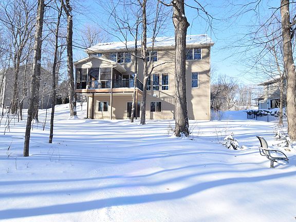 2nd image of 4090 Maple Hurst Dr S