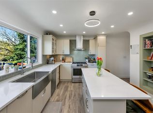 3111 Esson Rd, Saanich, BC