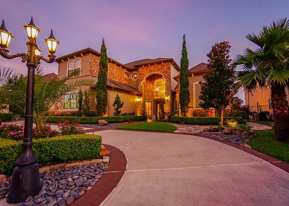 1st image of 7507 San Clemente Point Ct