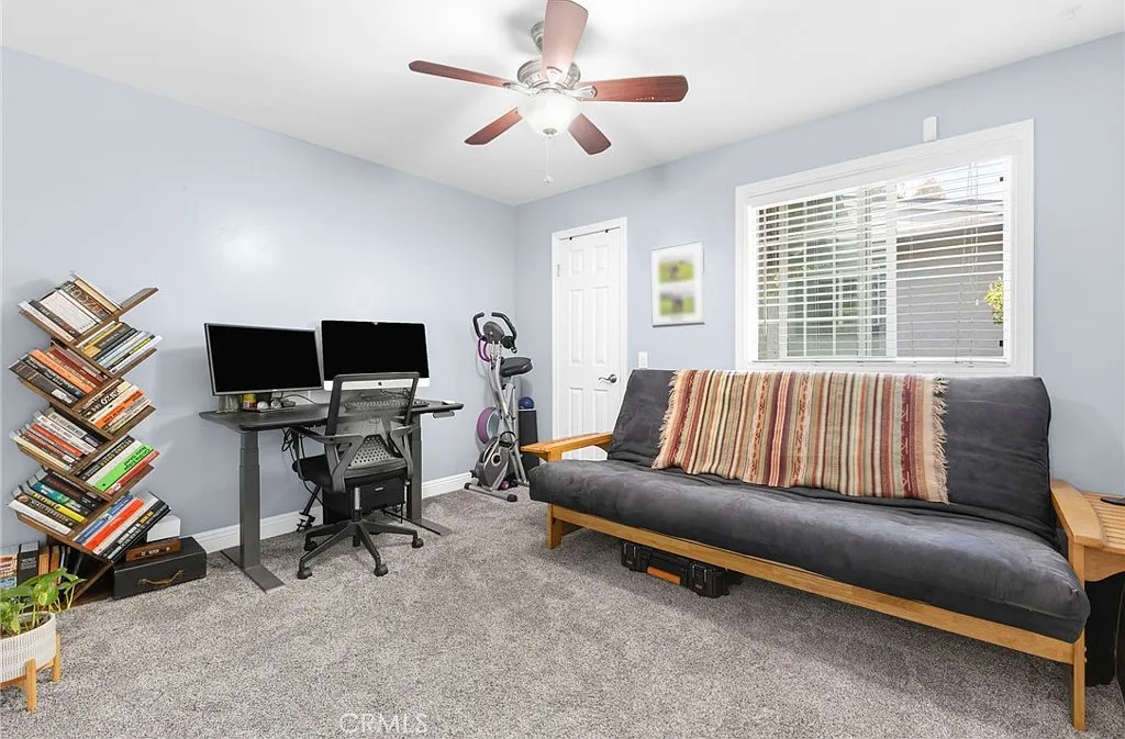 2 bed, 904 sqft, $2,950 — Photo 2