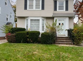 1003 Elbon Rd, Cleveland Heights, OH 44121