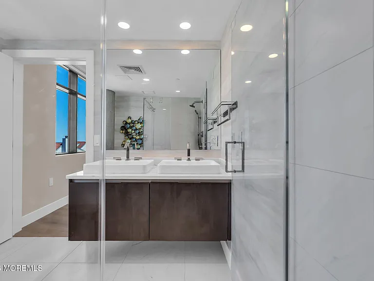 350 Ocean Ave #403 — Photo 20
