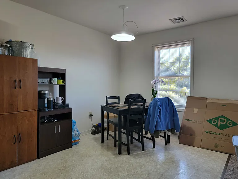 183 Tom Ave #C — Photo 8