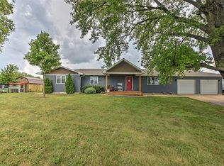 12317 Baker Rd, Macon, IL 62544