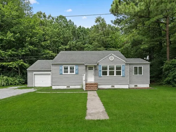 18286 Woodland Ave, Parksley, VA 23421