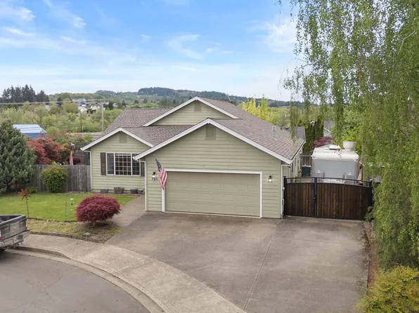 126 Lilly Ct, Sutherlin, OR 97479